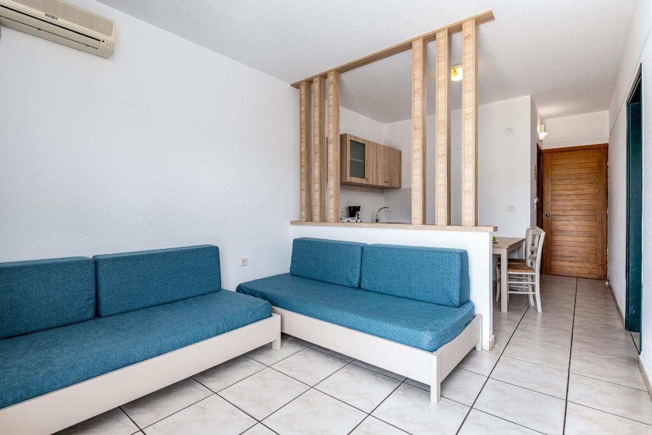Angela Aparthotel Kosz Kültér fotó