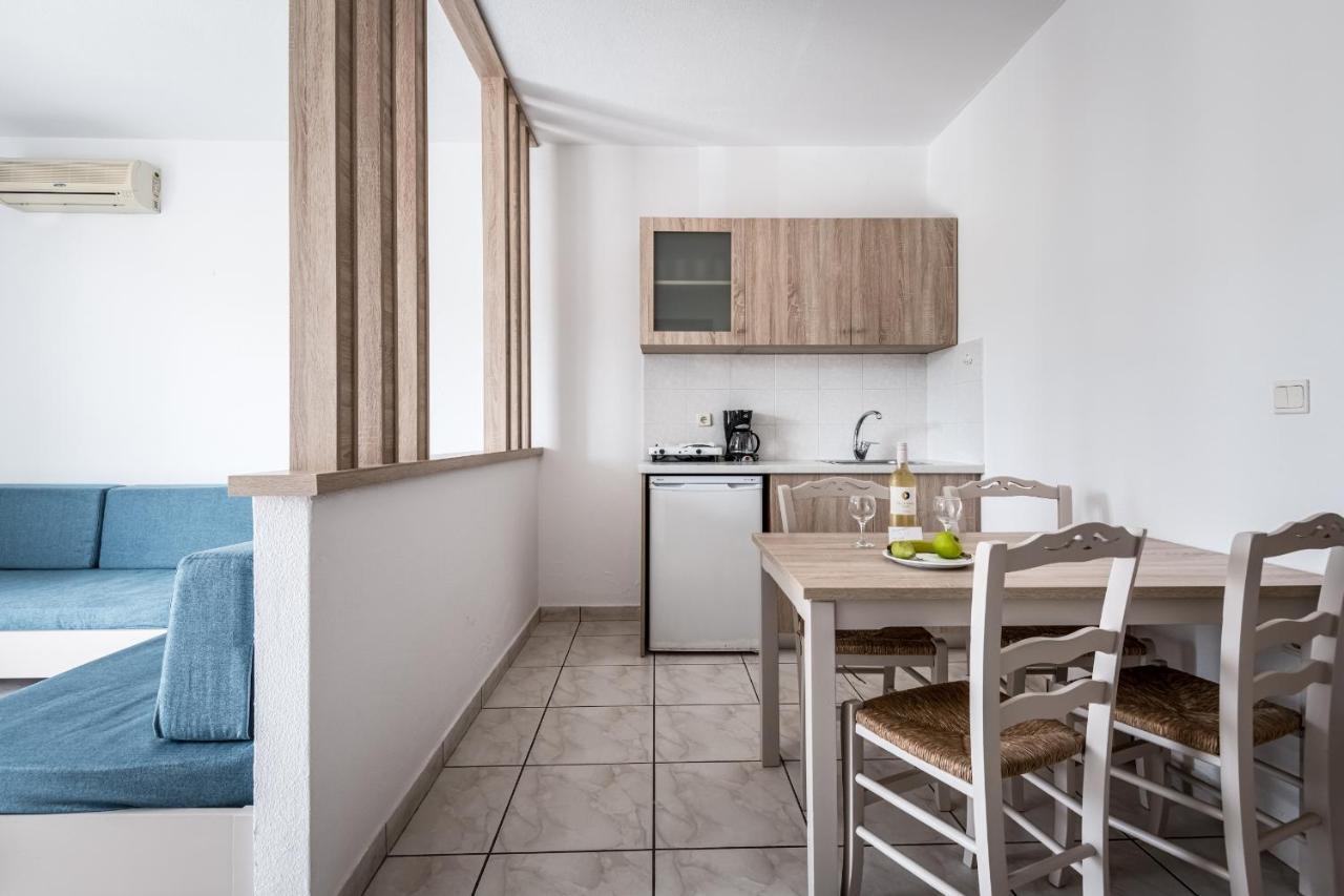 Angela Aparthotel Kosz Kültér fotó