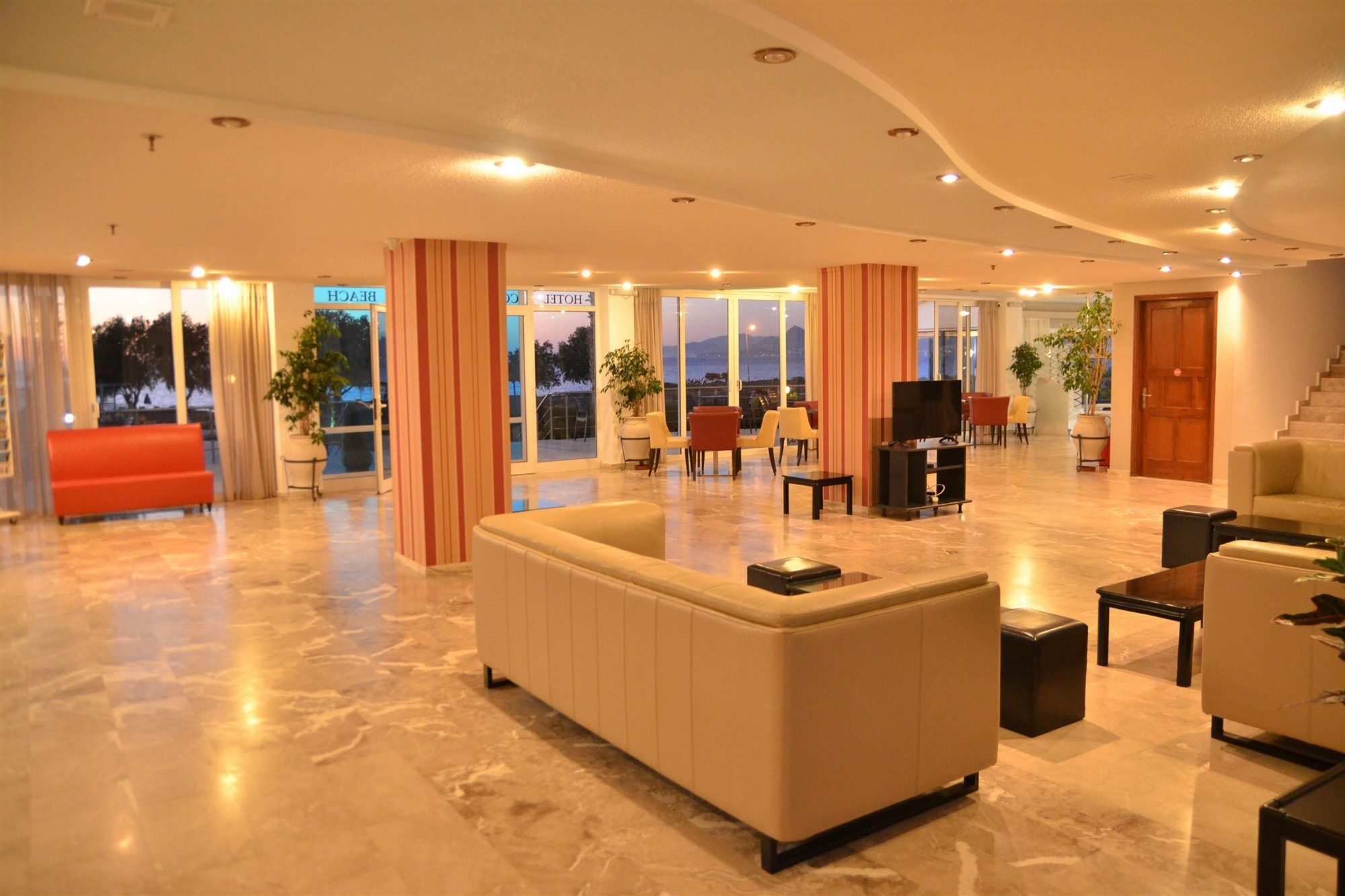 Angela Aparthotel Kosz Kültér fotó